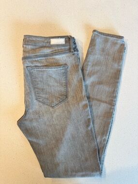 Harper Super Slim Straight Jeans in Light Gray
